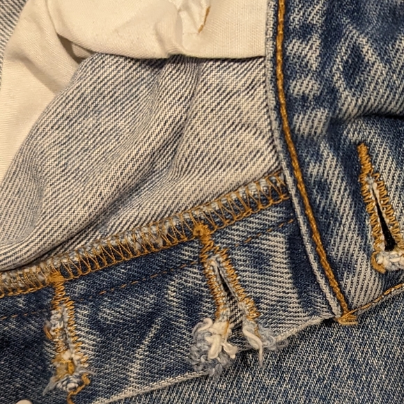 Levi's 501 Straight Leg, Button Fly Denim - Picture 12 of 13